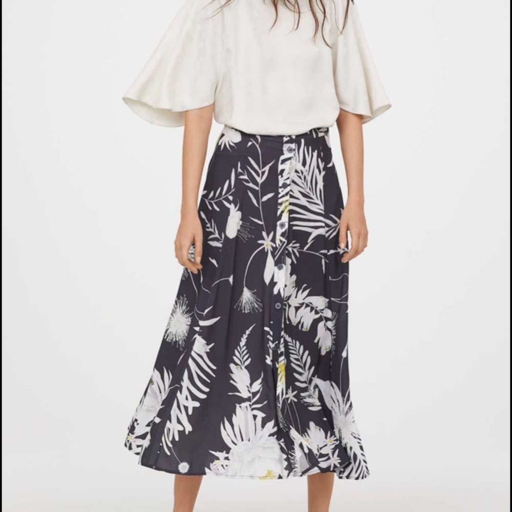 *SOLD** HM / Anna Glover skirt